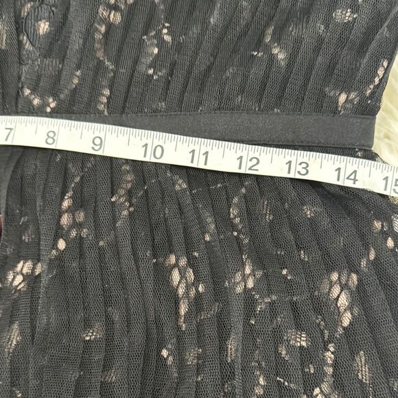 ADRIANNA PAPELL Elegant Black Lace Dress Size 8 - Picture 10 of 10